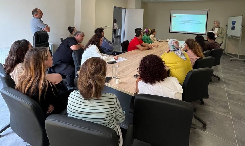 Düzce'de sağlık çalışanlarına Alzheimer yönetimi ve bakım eğitimi