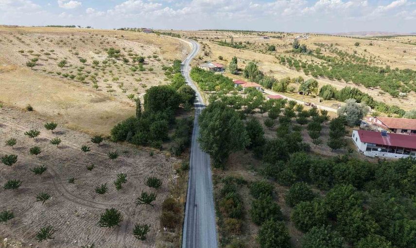 Kırsalda 22 kilometre konfor: Hekimhan'da grup yolu yenilendi