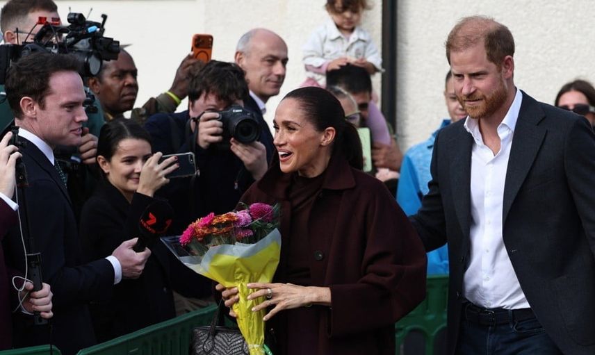 nottingham'da sıcak karşılama: harry ve meghan ilk kez kamuoyunda