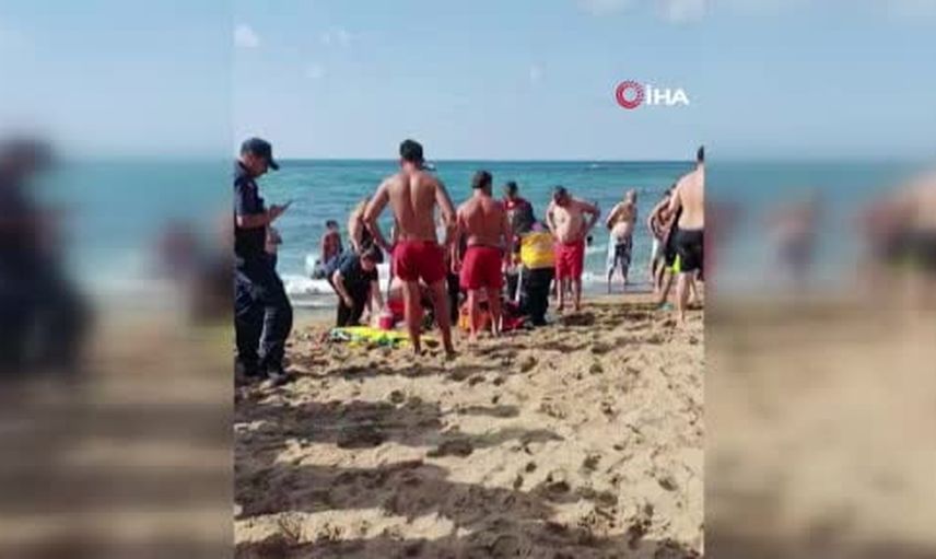 İnkumu sahilinde boğulma tehlikesi geçiren genç ekiplerin müdahalesiyle kurtarıldı