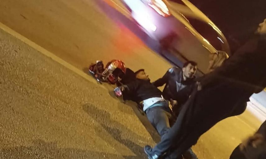 Antalya'da yan şeritteki manevra kazaya dönüştü
