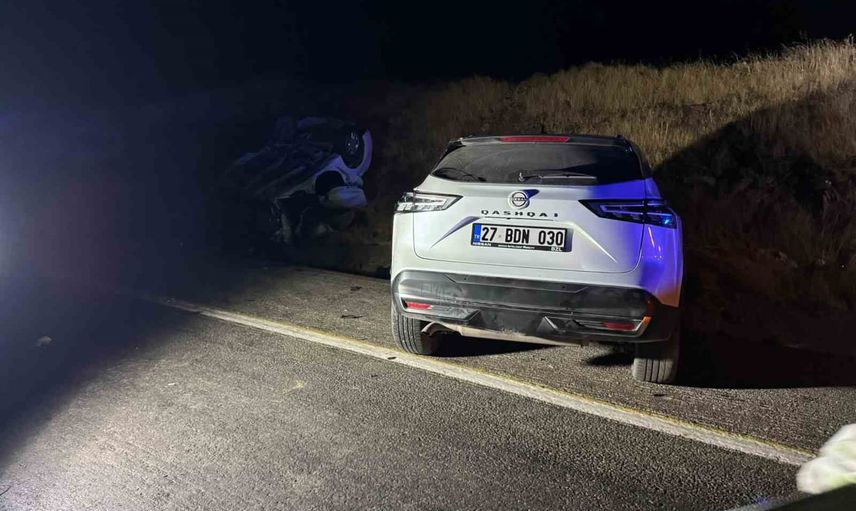 birecikten şanlıurfa'ya giden kuzenlerin gezisi kaza ile sonlandı