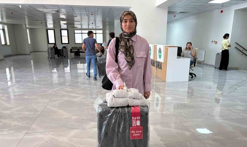 Belediyeden üniversite yolculuğuna ilk adım: valiz ve havlu desteği