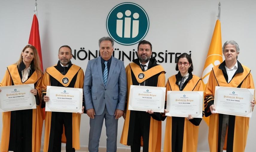 Akademik yükselişi cübbe ile taçlandırdılar: İnönü Üniversitesi töreni