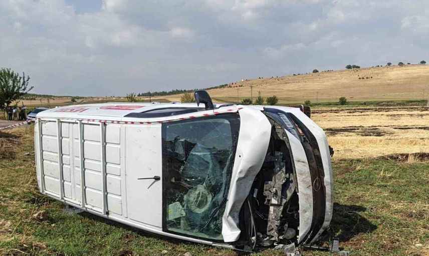Pazarcık'ta kaza can aldı: minibüs ile motosiklet çarpıştı