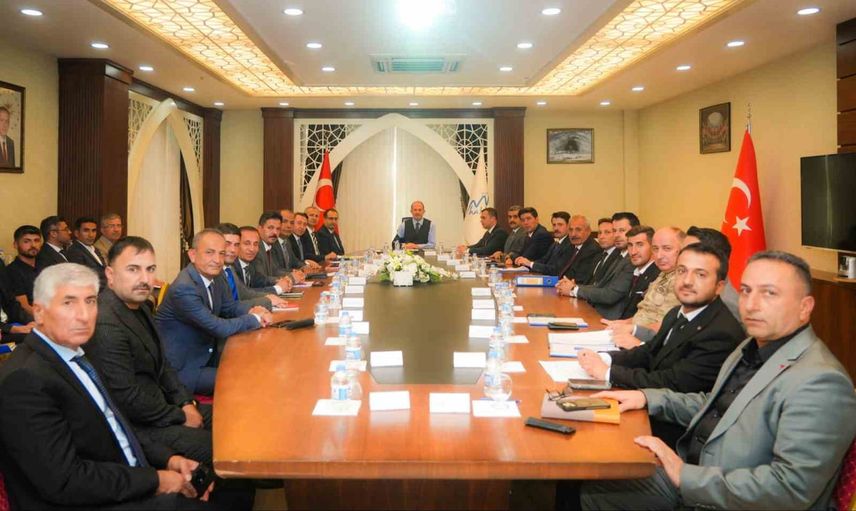 Hakkâri'de sokak hayvanlarına yönelik kapsamlı çözüm arayışı