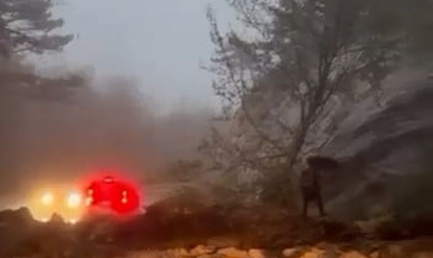 Uludağ yolunda sağanak toprak kaymasına neden oldu, yol kısa süre kapandı