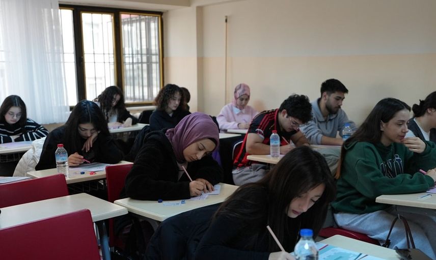 denizli büyükşehir'in ücretsiz hazırlıkları 63 genç öğrenciyi üniversiteye taşıdı
