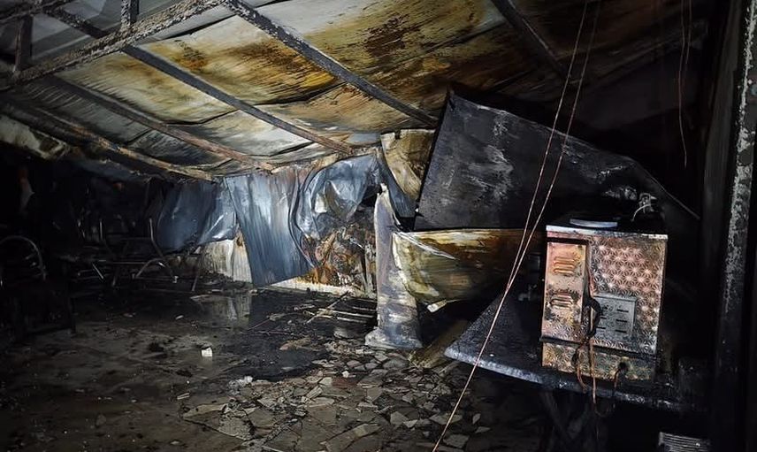 Yayladağı'nda taş ocağı yemekhanesinde yangın: can kaybı yok, araçlar zarar gördü