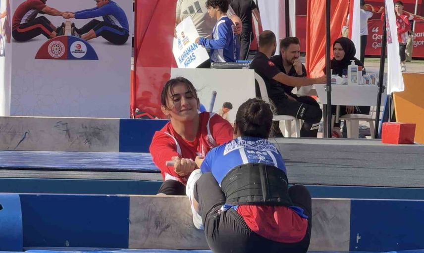 Geleneksel sporlar Sultangazi'de gençlerle can buldu