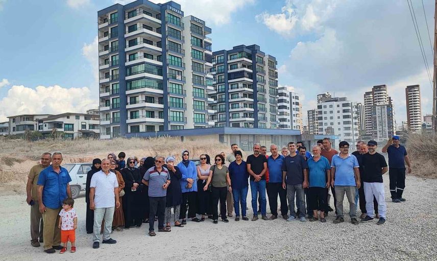 Yıllardır bitmeyen Yılmaz Güney Bulvarı'nın tozu mahalleyi tedirgin ediyor