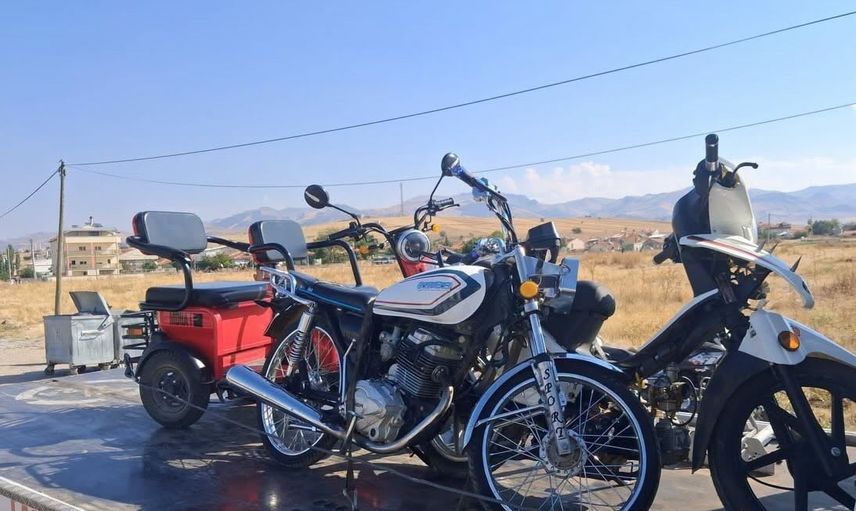 Sandıklı'da okul çevrelerinde huzur için motosiklet denetimi