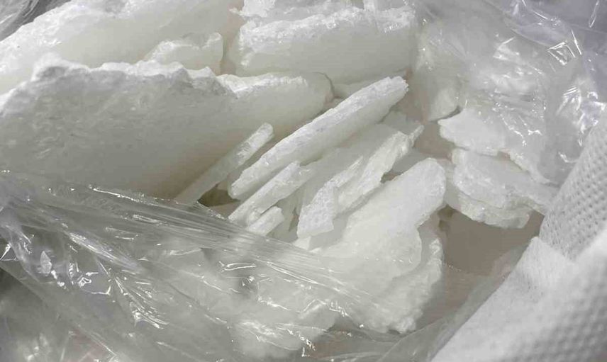 Serik’te sepetten çıkan paket: 900 gram metamfetamin ve iki tutuklama