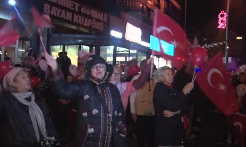 Sinanoba'da fener alayıyla cumhuriyet coşkusu