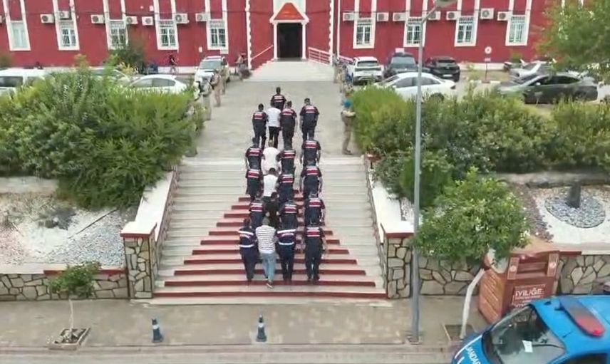ilk alışverişte güven kazanıp sonraki ödemeleri yapmayan altı kişi tutuklandı