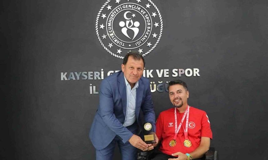 Kayseri'de milli gurur: Öner Bozbıyık Kahire'de şampiyonluğu getirdi