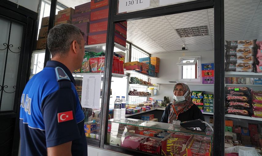 Erdemli'de okul kantinleri eğitim yılına sıkı denetimle girdi
