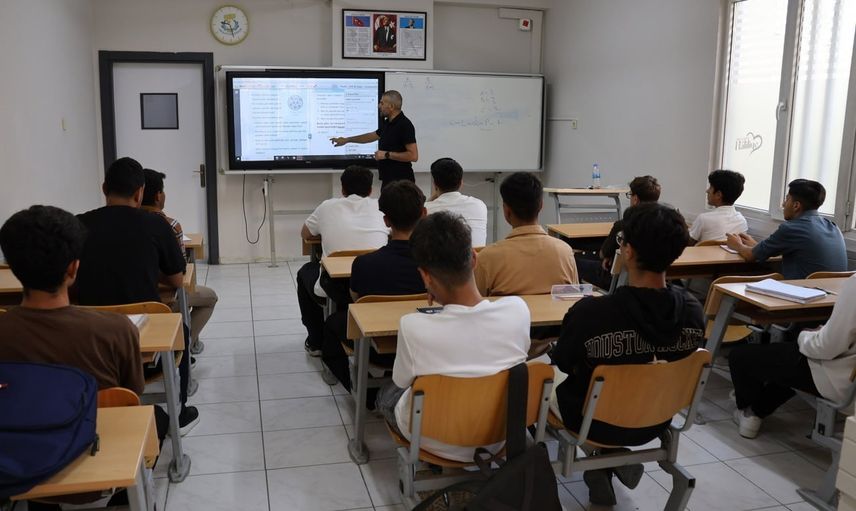 Haliliye'de gençlerin üniversite hayali kapsamlı destekle gerçeğe dönüştü