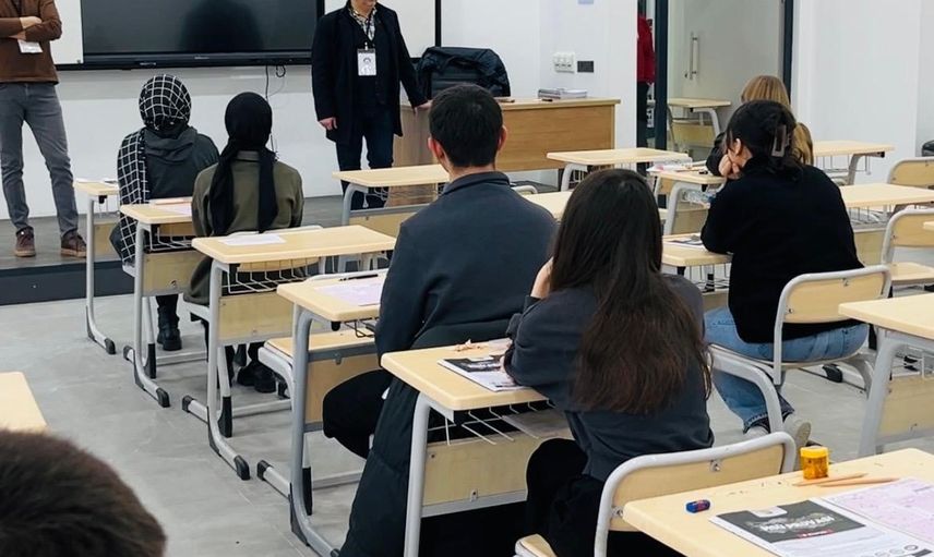 Sivas Halk Eğitimi Merkezi 153 öğrencinin üniversite kapısını araladı