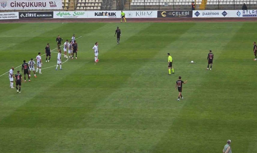 Bandırmaspor ile Sivasspor kozlarını paylaştı, maç 1-1 bitti