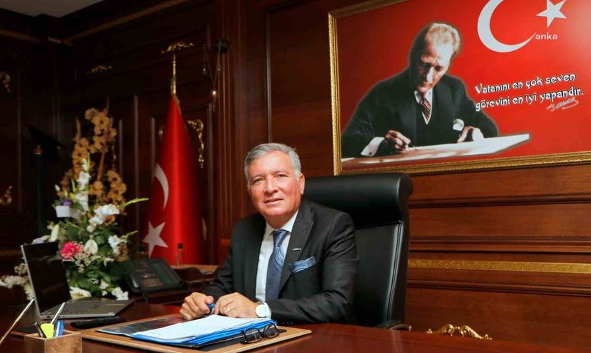 Honaz'da gönül kapılarını açma çağrısı: başkan Kepenek'ten Mevlid Kandili mesajı