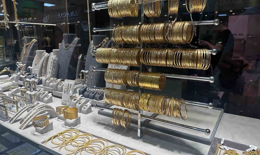 Gram altın dört ay sonra 7 bin lira barajını geçerek piyasalarda hareket yarattı