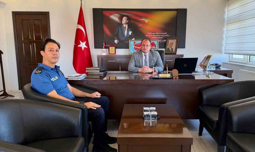 Bolvadin'de yeni emniyet müdürü Tayyar Arıkan göreve başladı