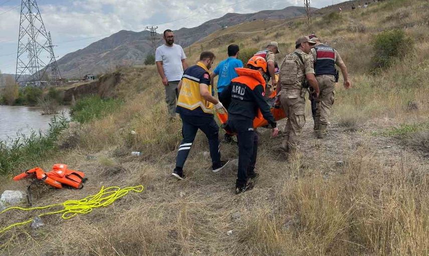 Kağızman'da Aras Nehri kıyısında bulunan cansız bedenin kimliği araştırılıyor