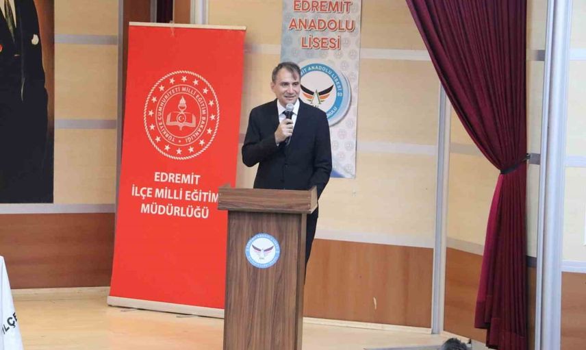 Edremit kaymakamı eğitim yönetimiyle yeni dönemi şekillendiriyor