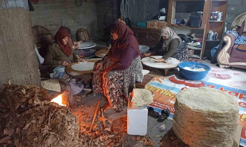 Havza'da imeceyle yoğrulan yufkalar komşuluğu ayakta tutuyor