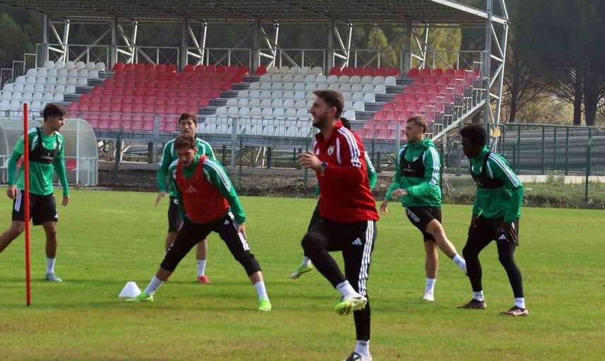 Muğlaspor Kayserispor deplasmanından puan veya puanlarla dönmeyi hedefliyor