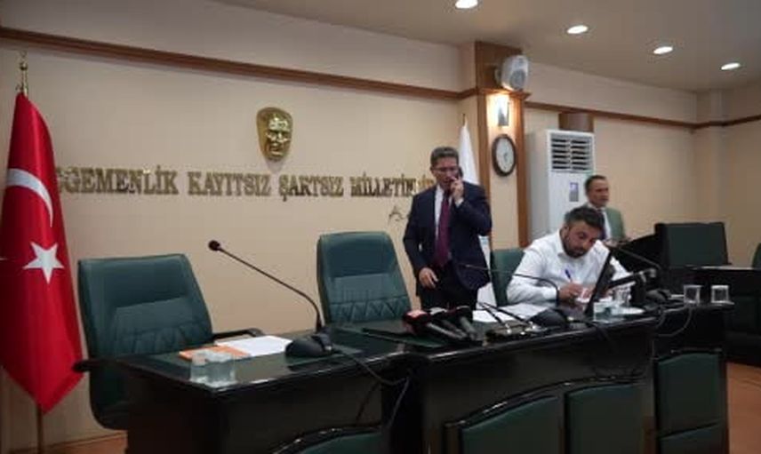 Mecliste Atakum çalışanlarının 4,5 aylık maaş sorunu yetkililere iletildi