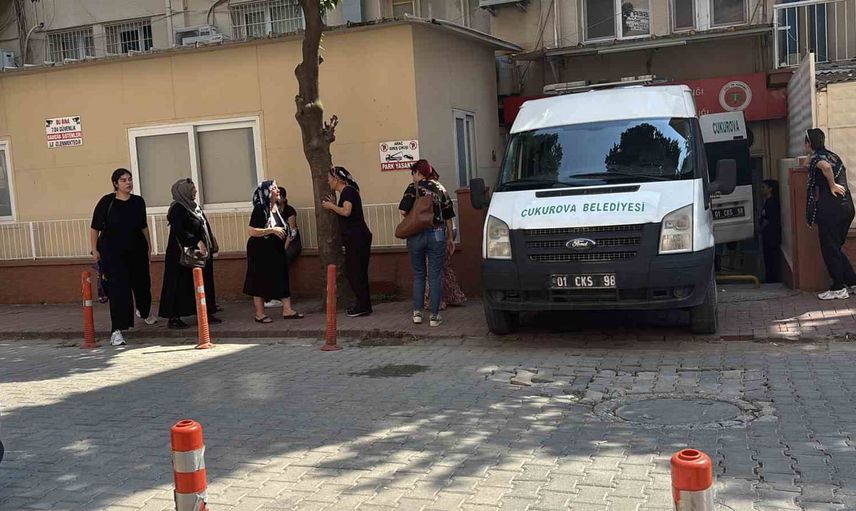 Adana'da alacak kavgasının ardından baba ve oğlu yan yana defnedildi