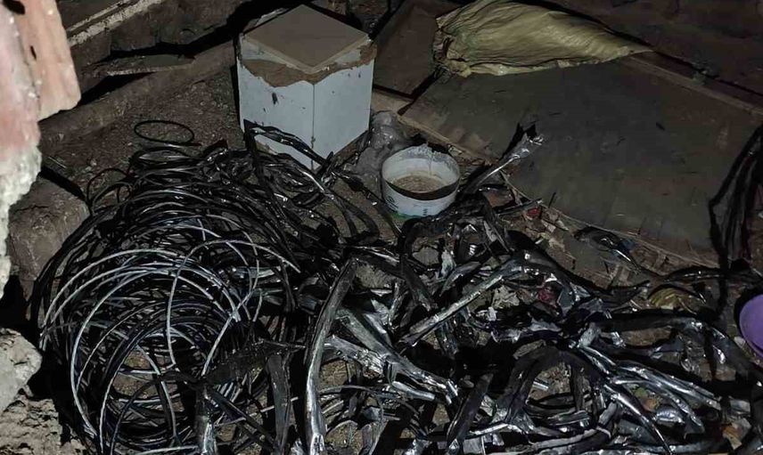 Aksaray'da kablo hırsızları JASAT takibiyle yakalandı
