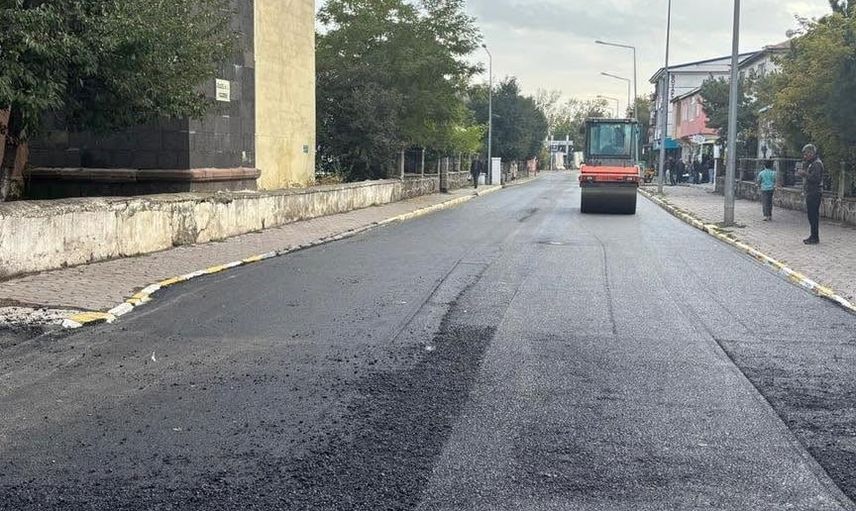 Arpaçay’da cadde yenilemesiyle ulaşım konforu yükseldi