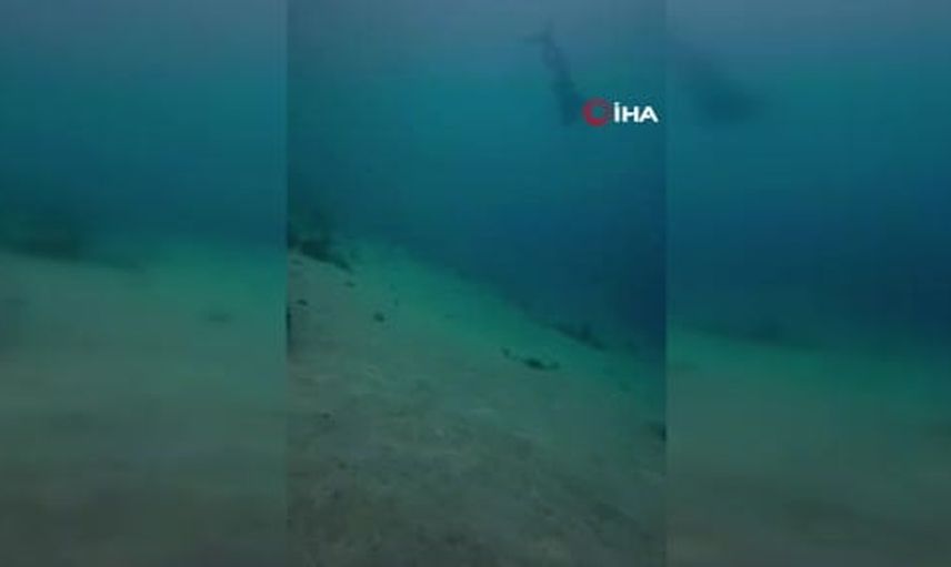 Akyaka'nın mavi sularında 29 ekim'e su altı saygısı