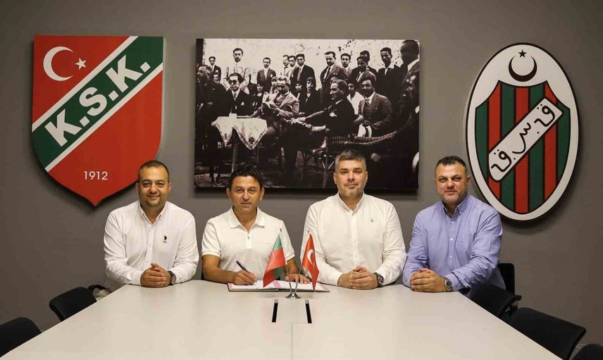 Karşıyaka'da yeni sayfa: Zafer Uysal dönemi resmen başladı