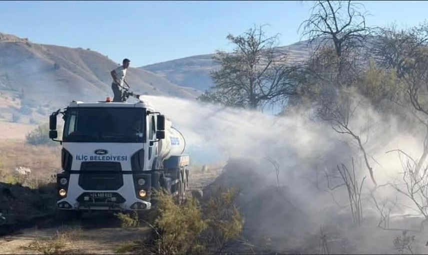 İliç’te hızla müdahale edilen tarım yangını büyümeden kontrol altına alındı