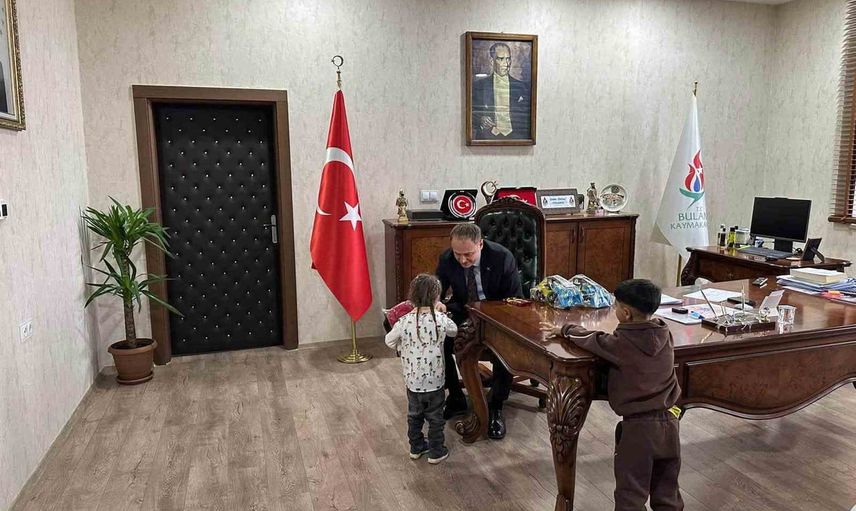 Bulanık kaymakamı halk günü'nde vatandaşların taleplerini dinledi