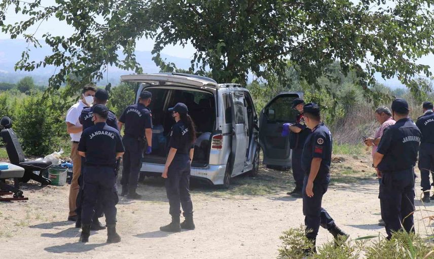 Pamukkale'de iki gündür kayıp olan kişi park halindeki aracında ölü bulundu
