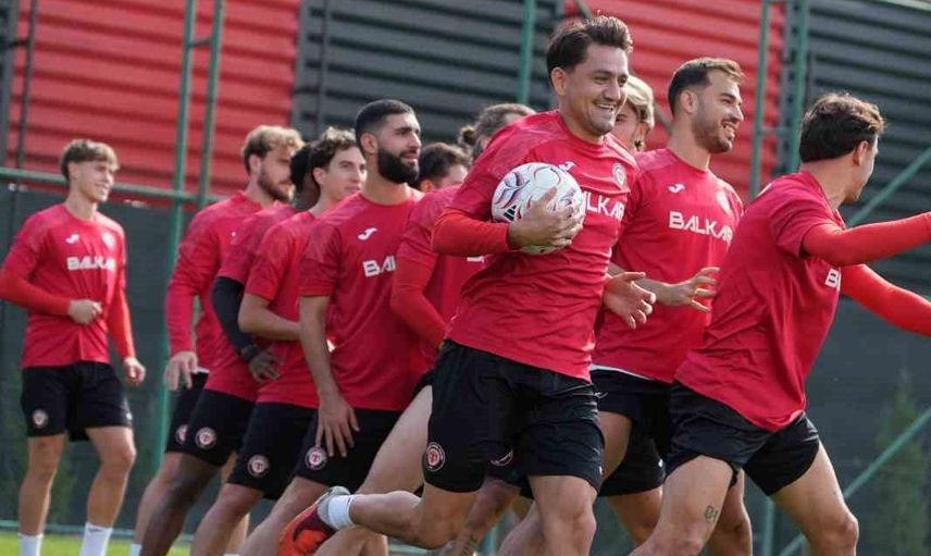 Çorum FK 13 Ekim'e odaklandı: Burak Yılmaz ile fiziksel ve taktik ağırlıklı idman
