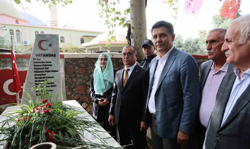 Saimbeyli 106. yaşında: Saim Bey'in mirası mezarı başında anıldı