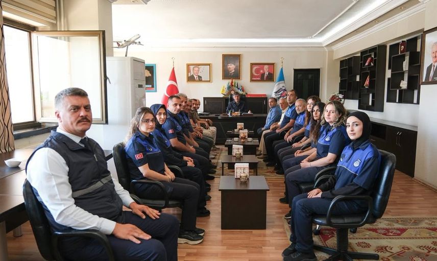 Erzincan'da başkan Bekir Aksun'tan zabıta personeline teşekkür ziyareti