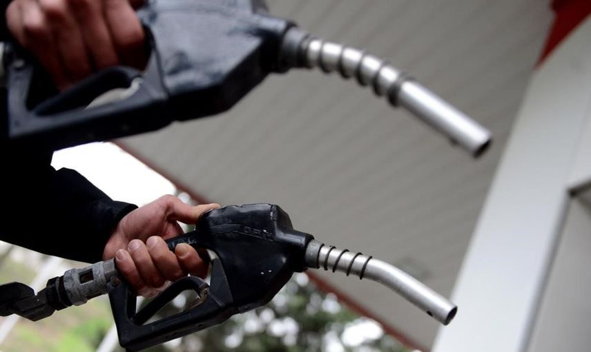 Benzinde indirimle litre fiyatı 4,30 lira düştü
