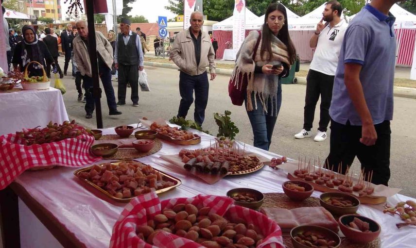 Gercüş'te bağ bozumu rüzgârı: yerel tatlar ve el emeği öne çıktı