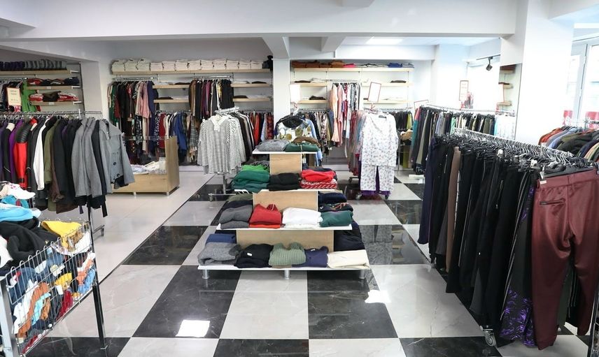 Kocasinan'da paranın geçmediği Dost Market ve mağazalarla kartlı destek