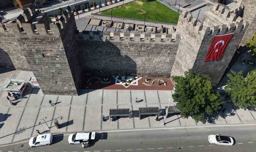 Büyükkılıç, Cumhuriyet Meydanı ve Yeraltı Çarşısı bağlantısında erişilebilirlik vurgusu yaptı