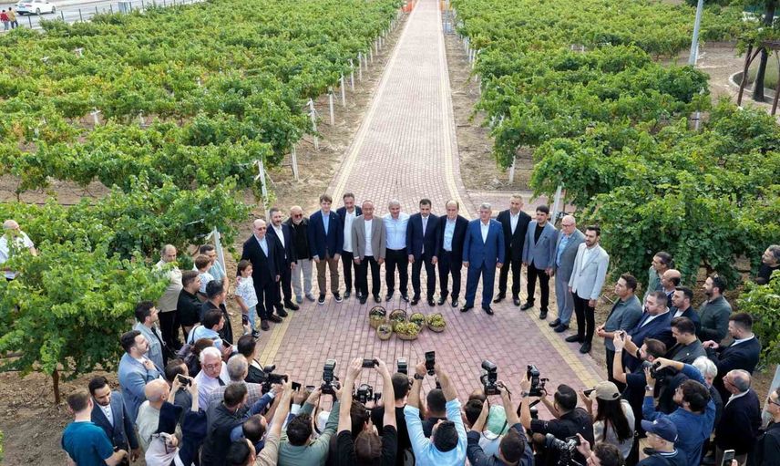 Meram bağlarında tarihî hasat: pekmez kazanları yeniden kaynadı