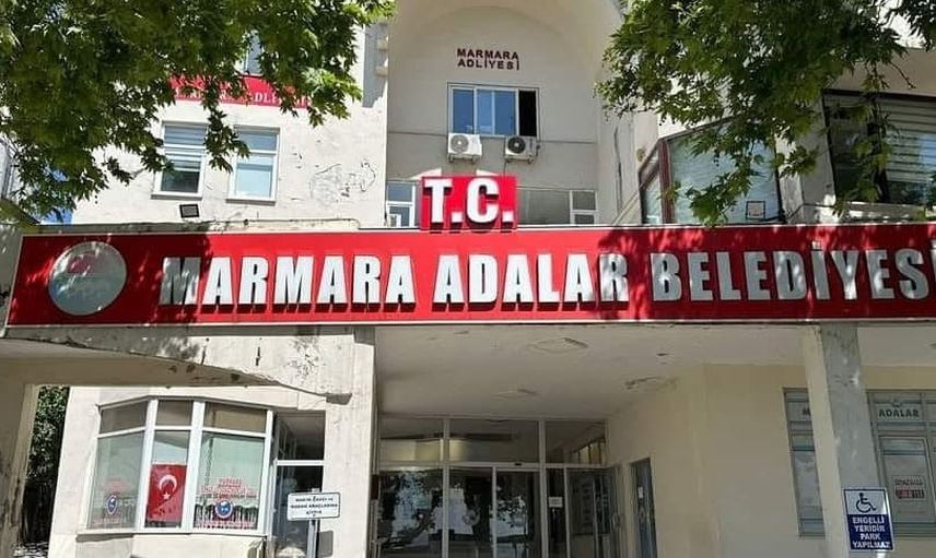 Şikâyetten sanıklığa: belediye memurunun beraati, taciz davası devam ediyor