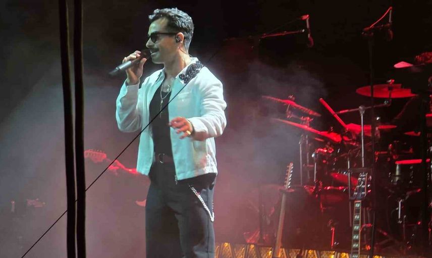 Tarihi amfi tiyatroda dokuz çiftin evetleri: Gökhan Türkmen konseri